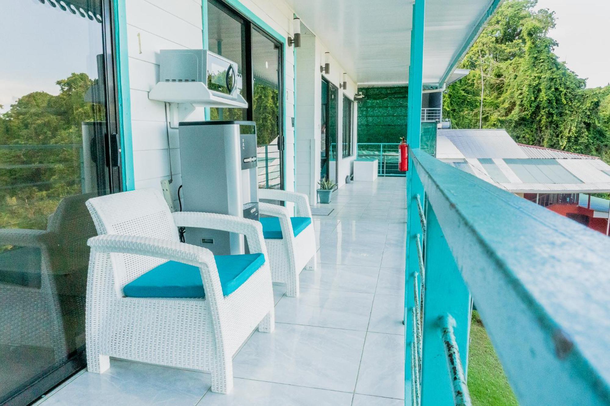 Ocean'S Breeze Apartment And Rooms Puerto Viejo de Talamanca Экстерьер фото
